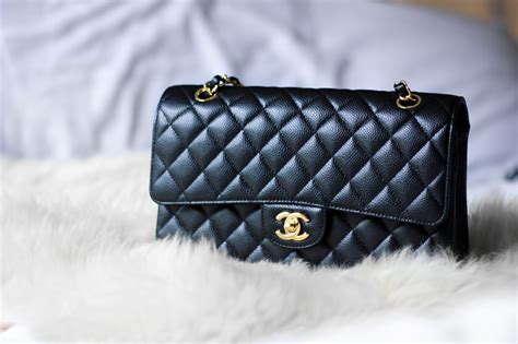 chanel classic flap 有味道|Chanel flap style.